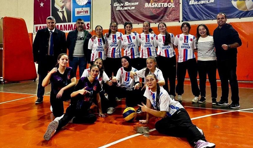 Afşin Anadolu Lisesi Voleybol Takımı Yarı Finale Yükseldi