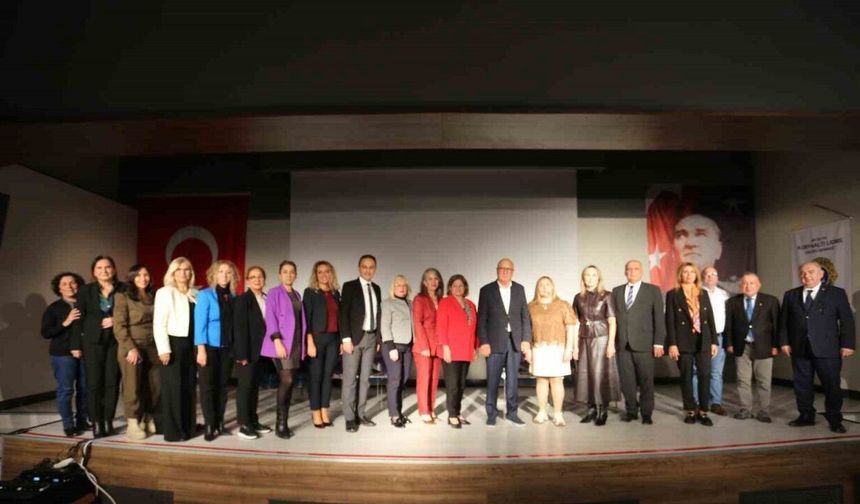 Kepez’de "Güçlü Kadınlar, Güçlü Yarınlar" konuşuldu