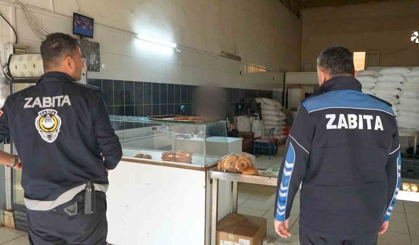 Tarsus’ta okul kantinlerine ürün veren imalathane hijyen ihlali nedeniyle mühürlendi