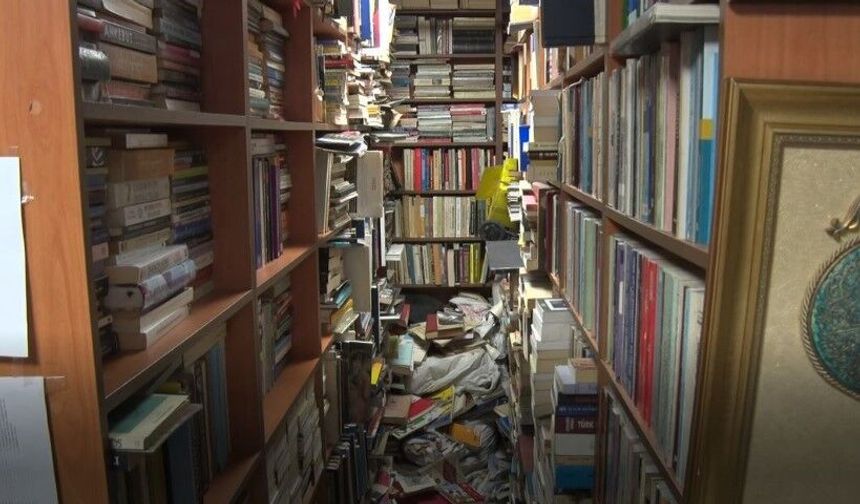 Kitap okumak cahilliktir diyen sahafın skeç çektiği ortaya çıktı, sosyal medyada gündem oldu