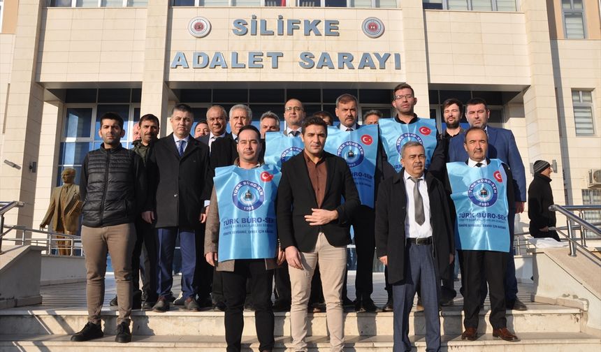 Mersin'de veznedara tokat attığı iddiasıyla gözaltına alınan avukata adli kontrol