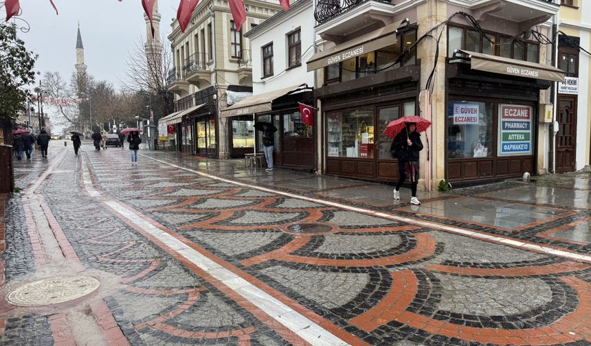 Trakya'da sağanak etkili oluyor