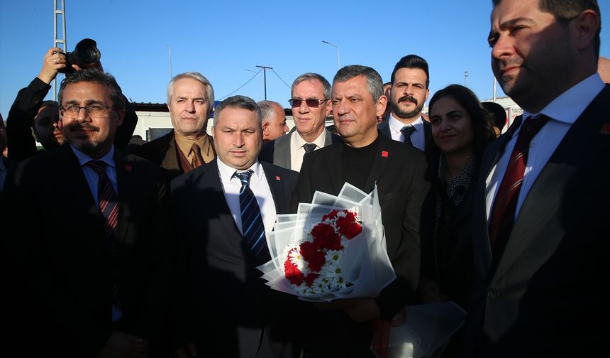 CHP Genel Başkanı Özel, partisinin Antakya İlçe Başkanlığını ziyaretinde konuştu: