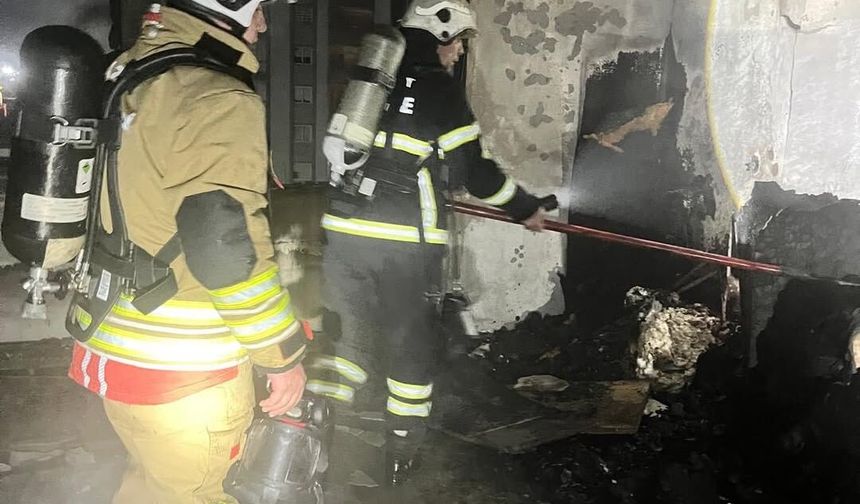 Payas ilçesinde apartman dairesinde çıkan yangın söndürüldü