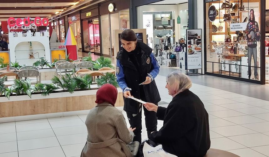 Kütahya’da Toplum Destekli Polislerden esnaf ve vatandaşlara bilgilendirme
