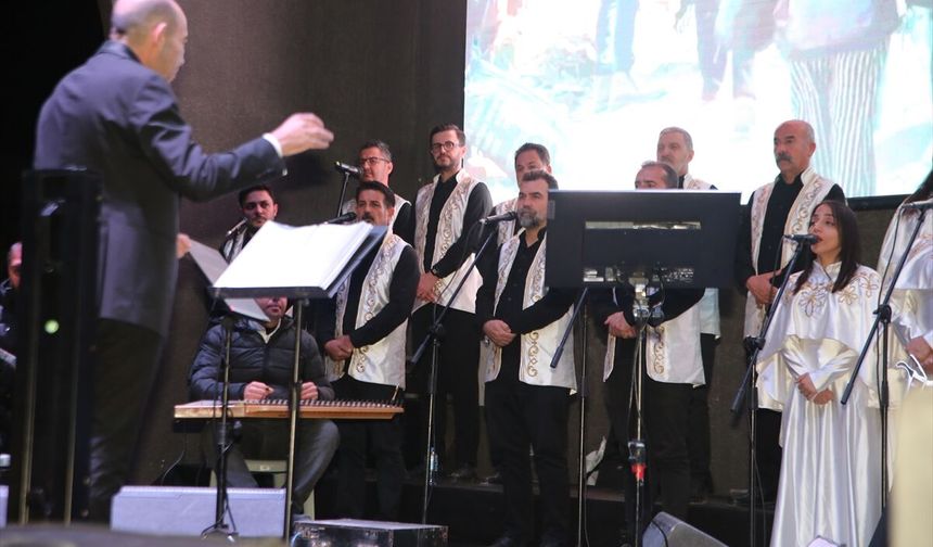 Antakya Medeniyetler Korosu Hatay'da konser verdi