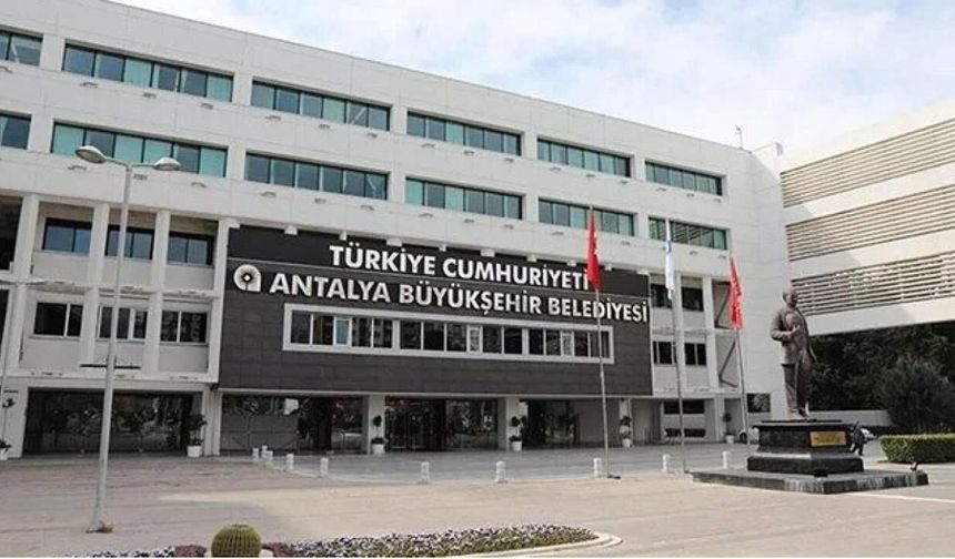 Antalya'da rüşvet davası yarın başlıyor