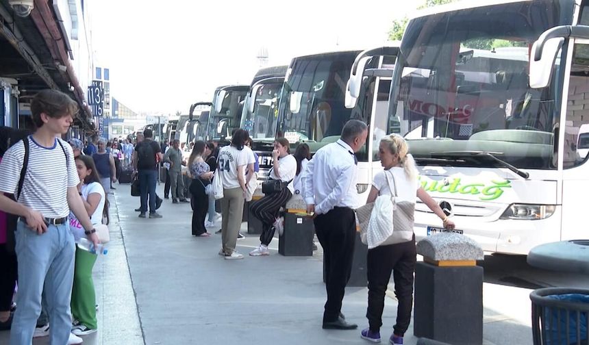Ramazan Bayramı öncesi otobüs biletlerinin yüzde 90'ı tükendi