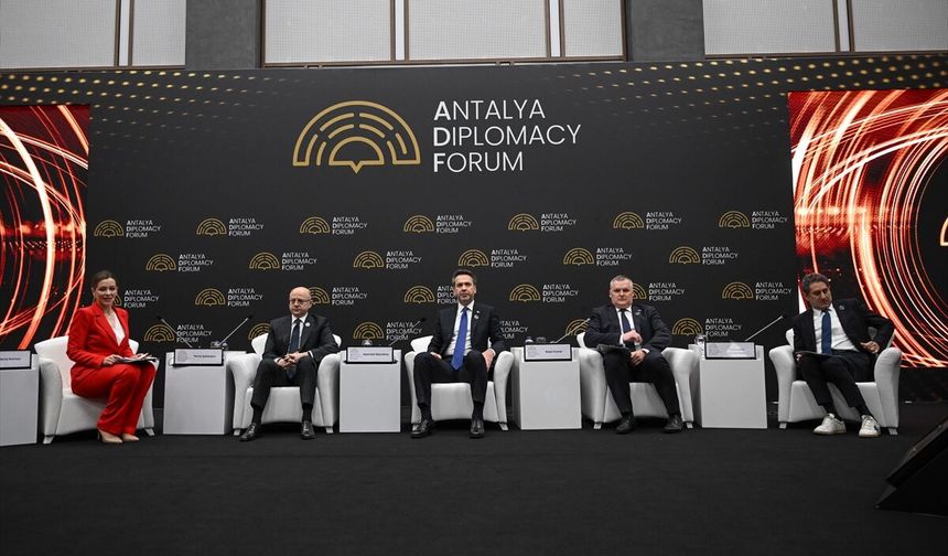 Antalya Diplomasi Forumu'nda 'küresel enerji' paneli düzenlendi