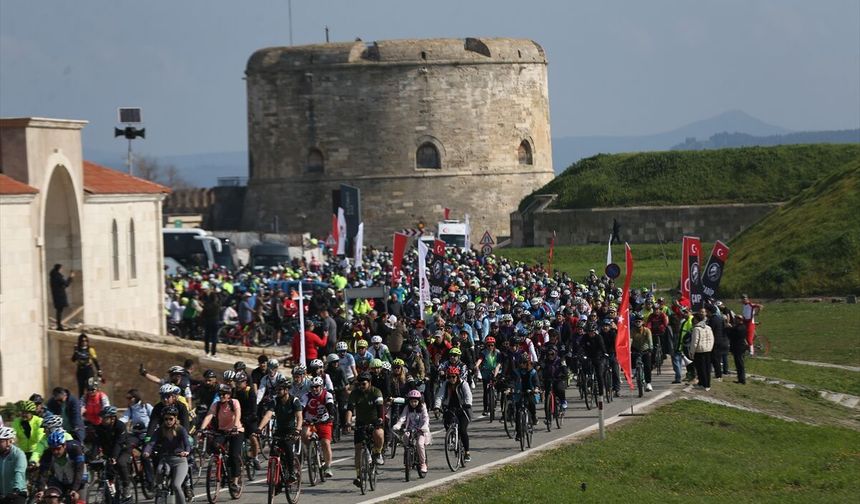 Gelibolu Yarımadası'nda 15. 'Çanakkale Bisiklet Turu Şehitlere Saygı Sürüşü' etkinliği düzenlendi