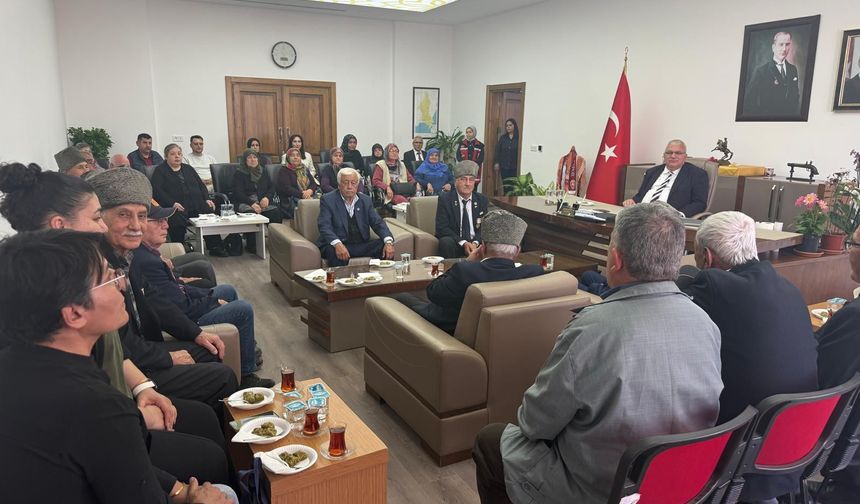 Şehit yakınları ve gaziler Kumluca Kaymakamı Güneş'i ziyaret etti