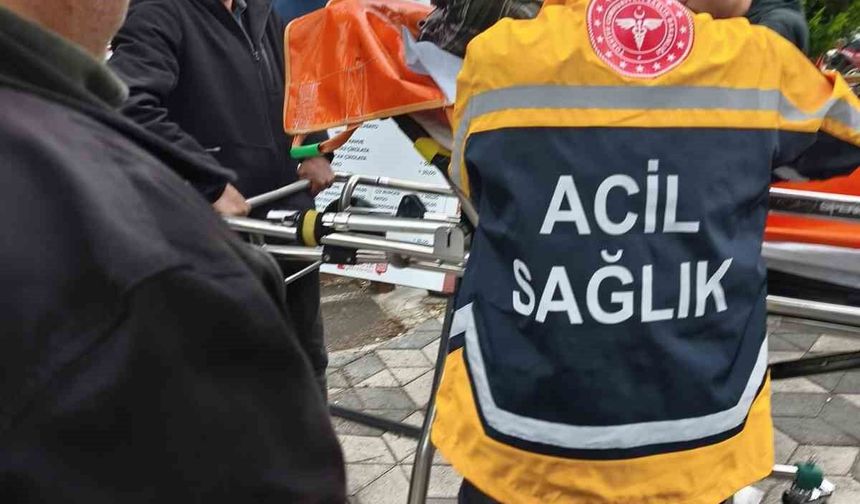 Burdur'da çay bahçesinde bıçaklı kavga: 1 yaralı