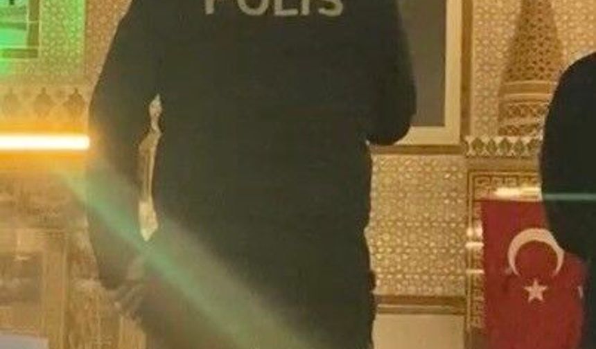 Namaza giden ilçe emniyet müdürü müezzinlik yaptı