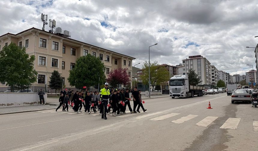 Afşin’de Öğrenciler Trafik Kurallarını Uygulamalı Öğrendi