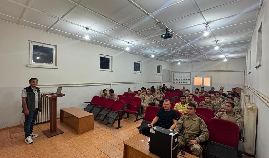 Afşin’de Jandarma Personeline Orman Yangınlarıyla Mücadele Eğitimi Verildi