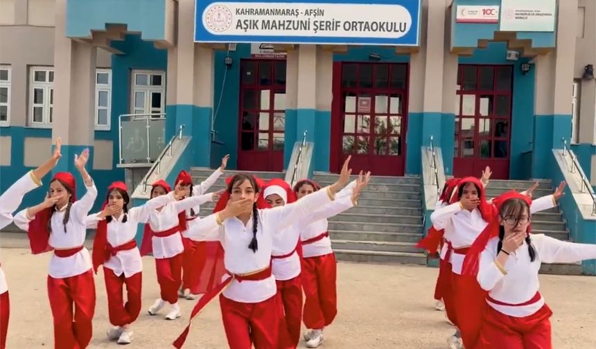 Afşin’de Öğrencilerinden Tarihi Mekânlarda Kartal Dansı Gösterisi