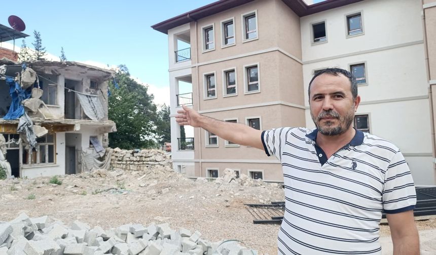 Depremden Kalan Metruk Binalar Vatandaşları Korkutuyor