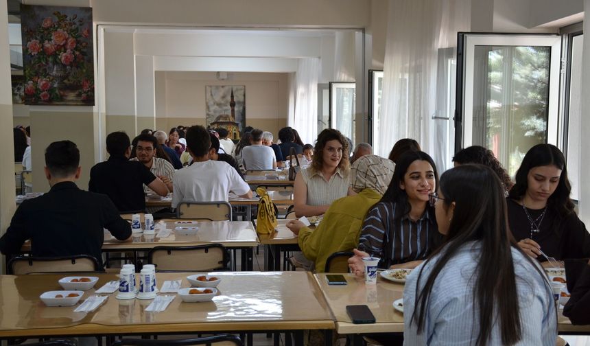 Afşin Fen Lisesi’nde Pilav Günü Buluşması Düzenlendi