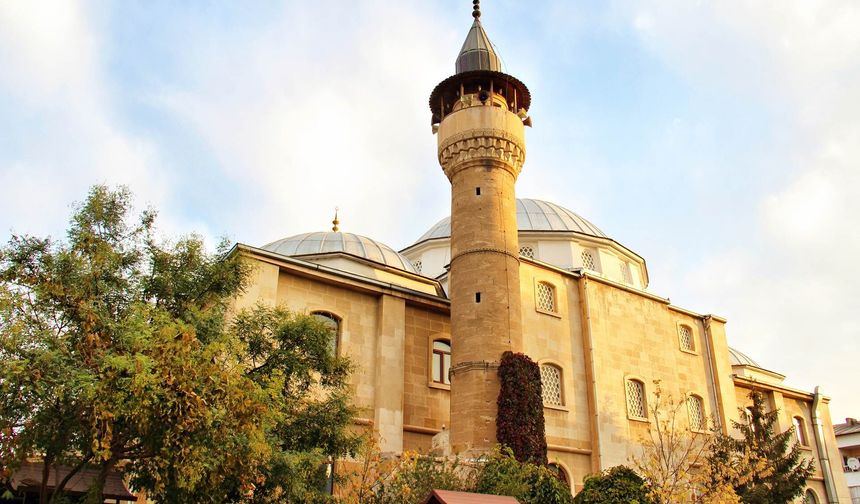 Afşin’de Cuma Namazı Saati Belli Oldu! Hutbenin Konusu Dikkat Çekiyor