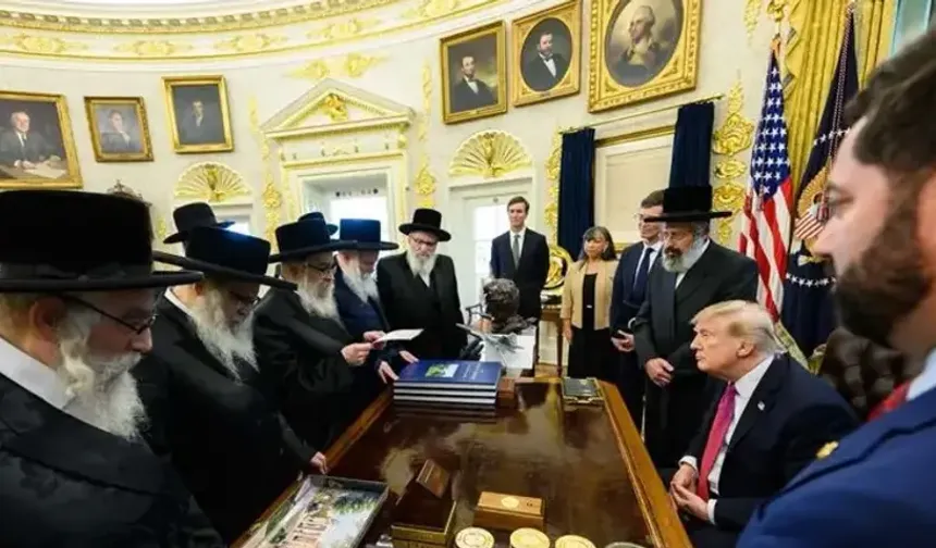 Trump’tan 47 yıl sonra bir ilk! Hasidik Yahudi hahamlarını Beyaz Saray’da ağırladı
