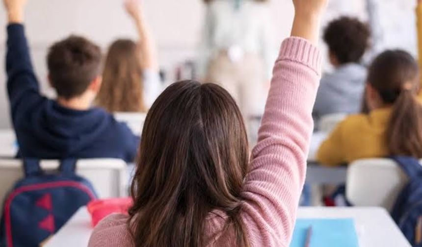 16 Ekim Cuma Bugün Okullar Tatil mi? Eğitime Ara Verilen 5 İl Açıklandı!