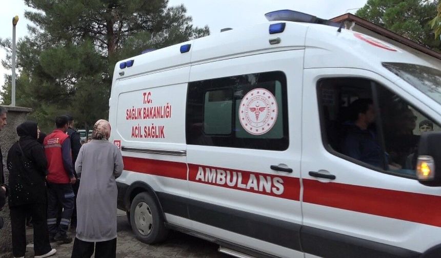 İnşaattaki Gaz Sızıntısından Etkilenen 20 Öğrenci Hastaneye Kaldırıldı