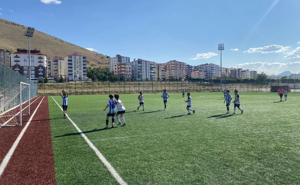 Afşin Spor U13 Takımı Farklı Kazandı: 7-1