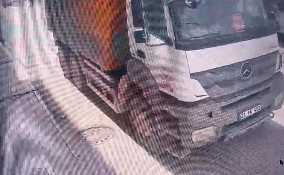 Yola Hafriyat Döken Kamyon Sürücüsüne 218 Bin Lira Ceza Kesildi