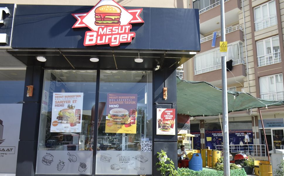 Mesut Burger Afşin’de Hizmet Vermeye Devam Ediyor