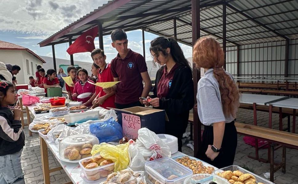 Büyüktatlı Mahallesinden Filistin’e Gönül Köprüsü