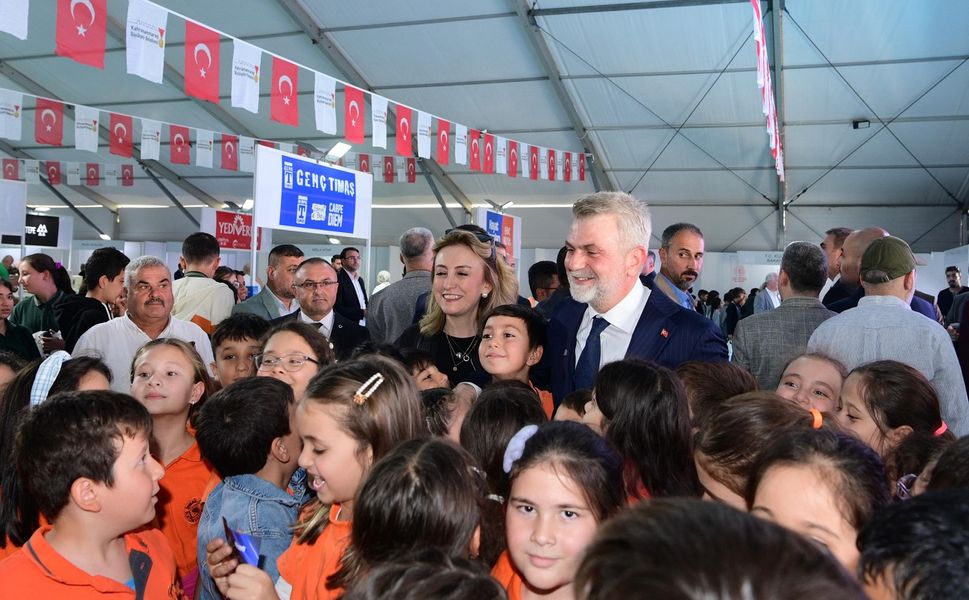 Anadolu’nun En Büyük Kitap Fuarı Kapılarını Misafirlerine Açtı