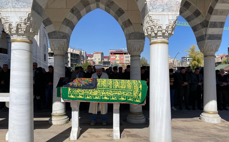 Kazada Hayatını Kaybeden Nuray Bekiroğlu Toprağa Verildi
