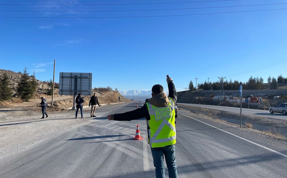 ‘Dur’ İhtarına Uymayan Sürücü 280 Bin TL Cezadan Kaçamadı