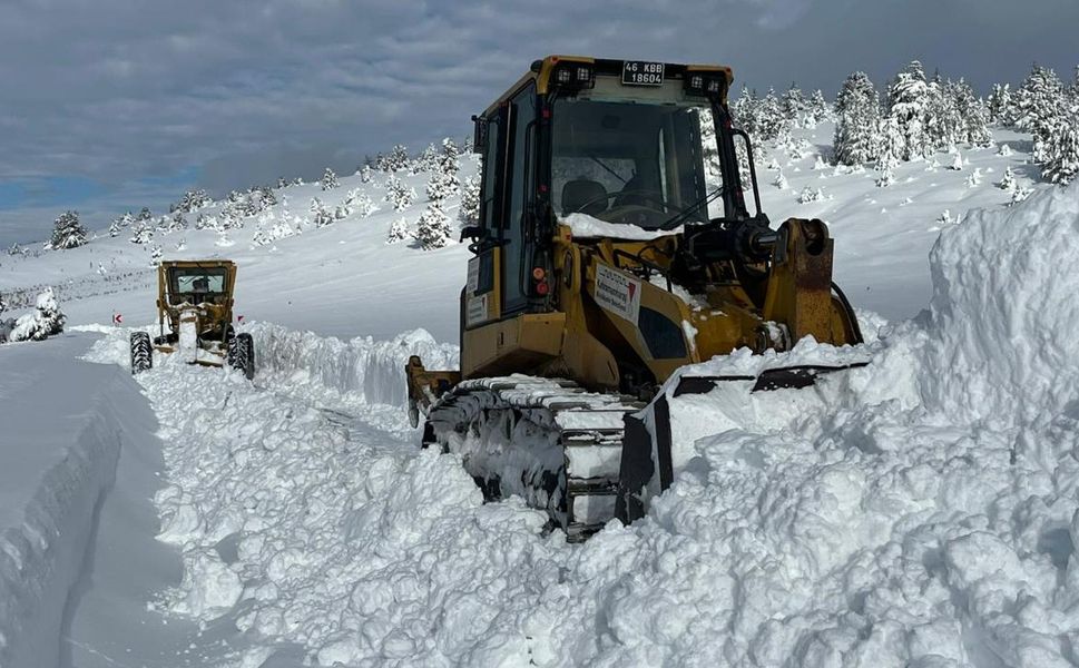 Kar Nedeniyle Afşin’de 11 Mahalleye Ulaşım Sağlanamıyor