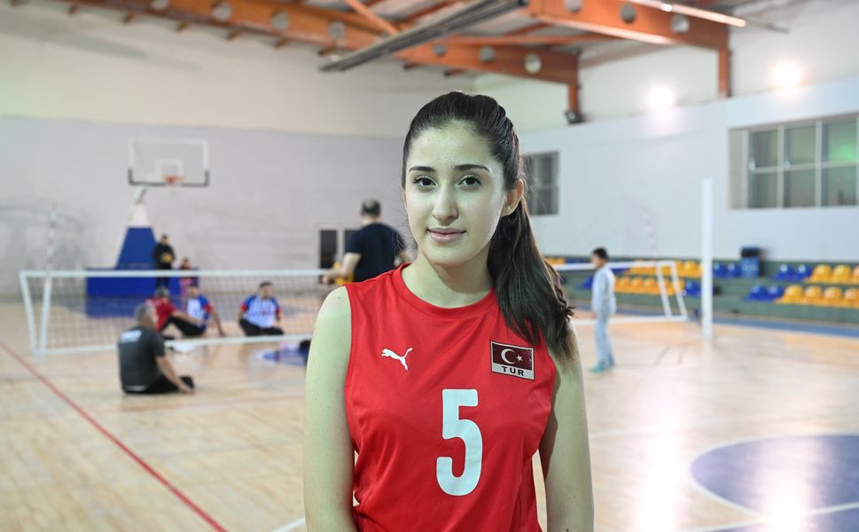 Deprem, Vefat, Tedavi Zorluklarını Sporla Aştı, Milli Takımla Gururlandı