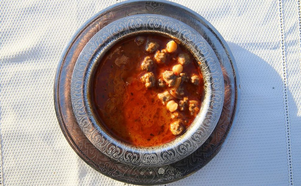 Kahramanmaraşın Geleneksel Lezzeti: Ekşili Aya Sulusu