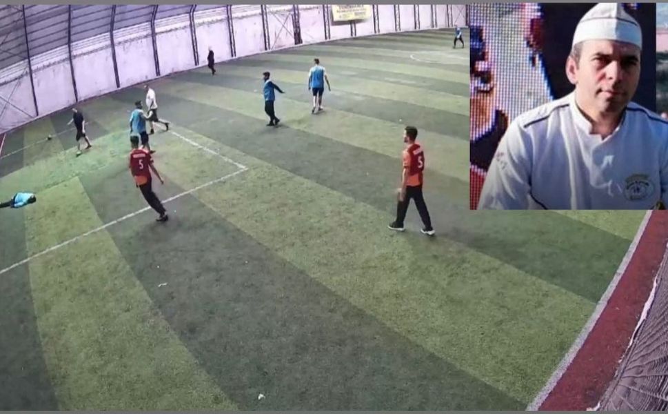 Halı Sahada Göğsüne Top Çarpan Fırıncı Hayatını Kaybetti