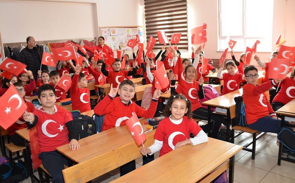 Afşin’de 17 Bin 527 Öğrenci Yeniden Ders Başı Yaptı