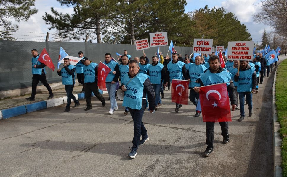 Termik Santral Önünde Eylem: Ramazan, Bayram, Kış Demeden İşçi Çıkarıyorlar