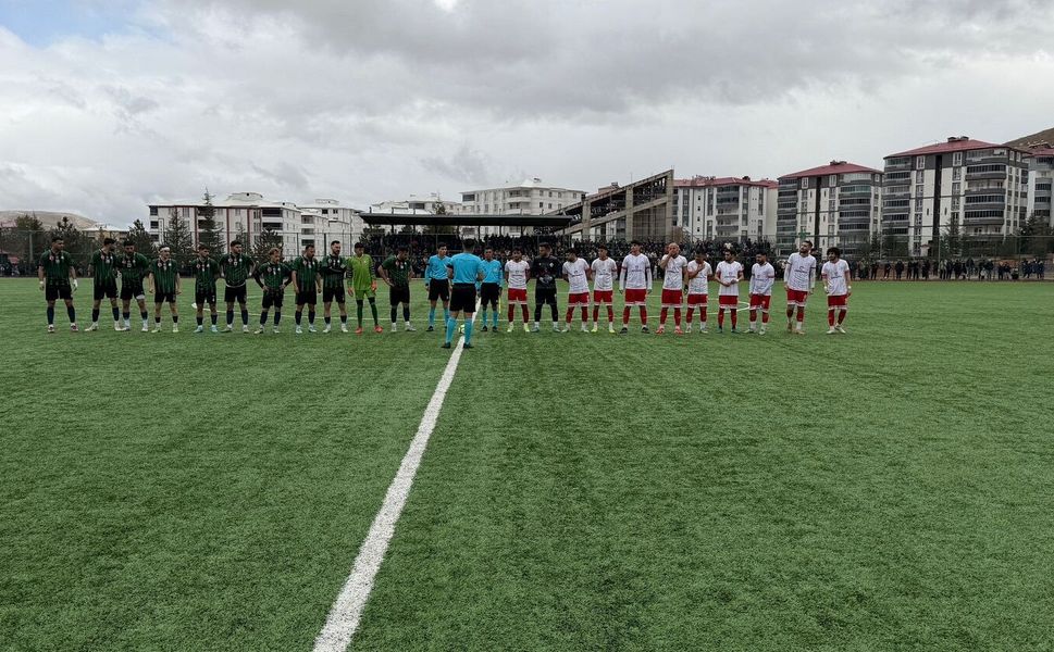 Afşinspor Play-Off’a Yükseldi: Türkoğlu’nu 2-0 Mağlup Etti