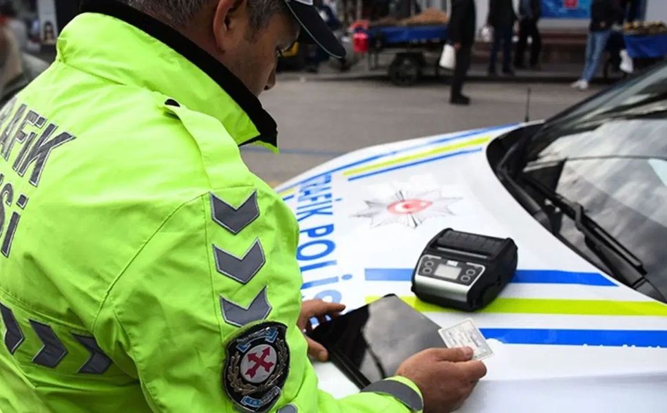 Dur İhtarına Uymayan Sürücüye 210 Bin TL Ceza Uygulandı