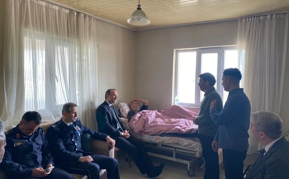 Kaymakam Sarıdoğan’dan Şehit Ailesi ve Gaziye Anlamlı Ziyaret