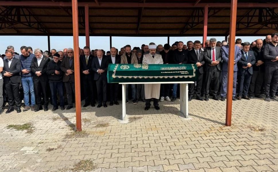 Okuldaki Saldırıda Hayatını Kaybeden Yusuf Tarık Gül Gözyaşlarıyla Uğurlandı