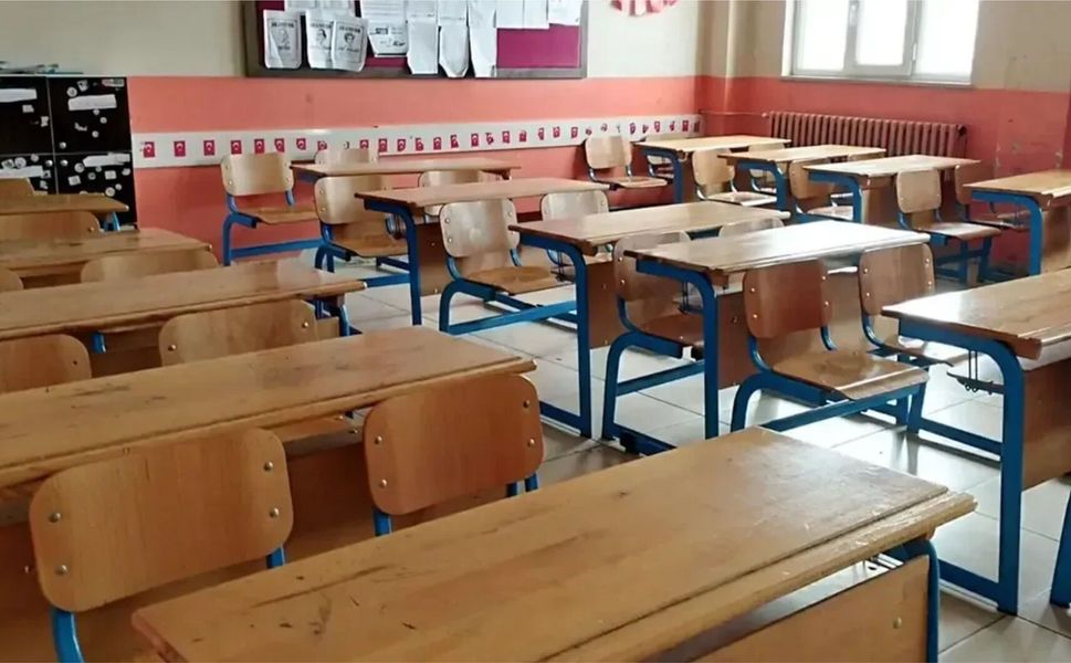 Çocuğunu Okula Gördermeyen Velilere Para Cezası Mı Geliyor?