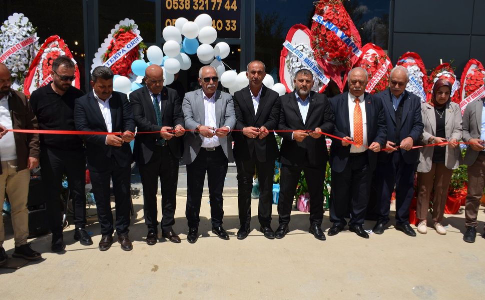 Afşin’de AK Yapı Seramik Yeni Yerinde Hizmete Açıldı