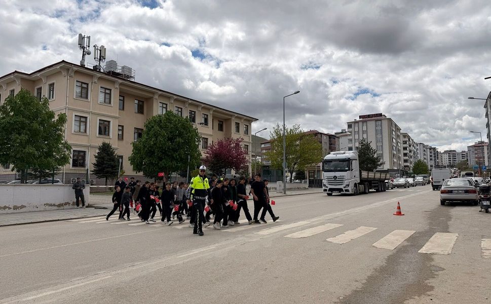 Afşin’de Öğrenciler Trafik Kurallarını Uygulamalı Öğrendi