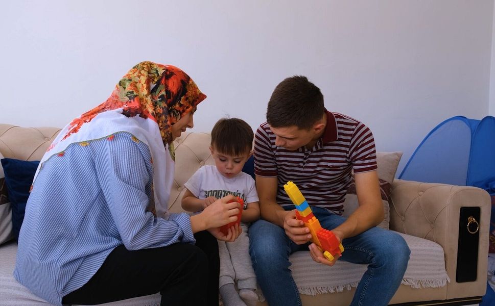 Bakan Kurum, Yeni Evine Kavuşan Ailenin Bayram Sevincini Paylaştı
