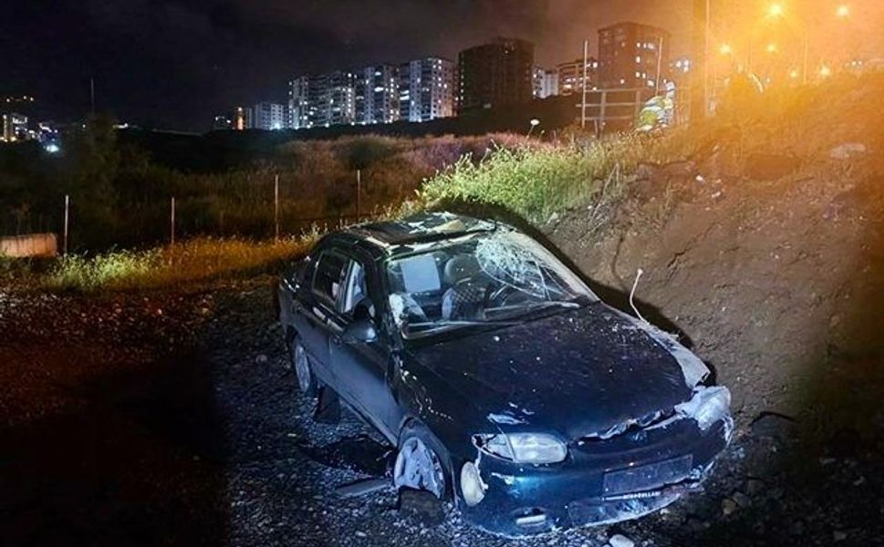 Direksiyon Hakimiyetini Kaybeden Otomobil Takla Attı: 2 Yaralı