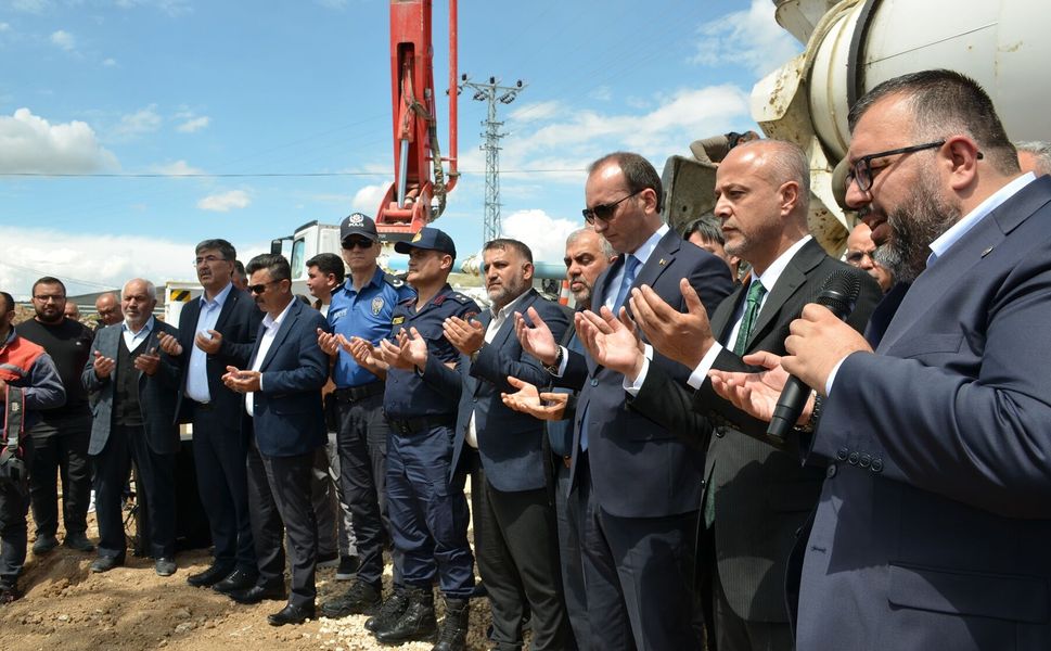 Erçene Mahallesi’nde 250 Kişilik Caminin Temeli Dualarla Atıldı