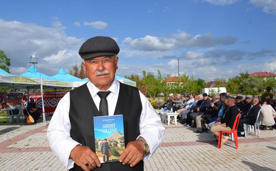 “Gurbet Yolcusu” Şiir Kitabı Okuyucuyla Buluştu